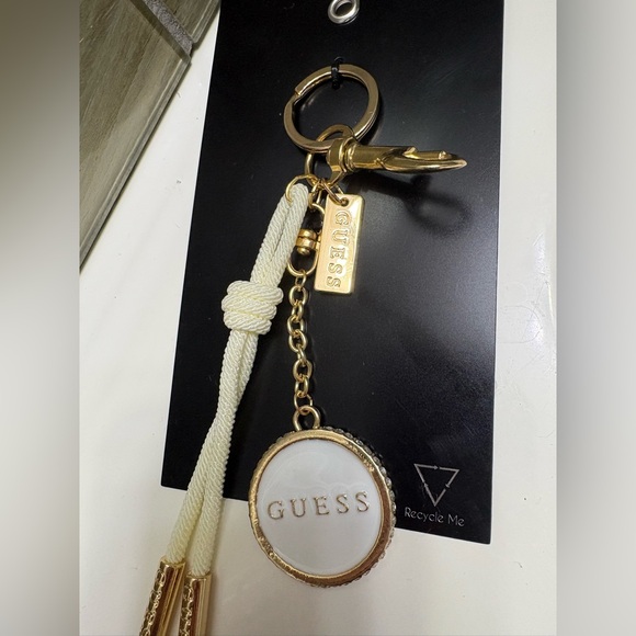 Guess Accessories - GUESS Gold and White Key Holder/Charm
